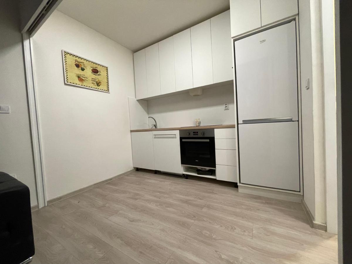 Red&Black Apartment City Centr, Na Hradbach 118 Ostrava Exterior photo