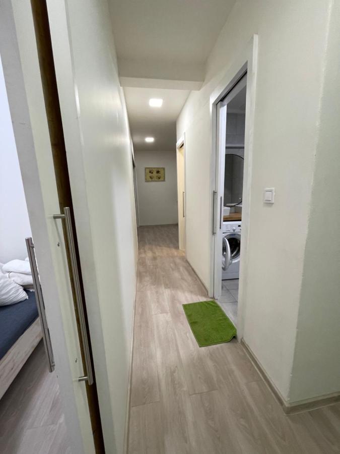 Red&Black Apartment City Centr, Na Hradbach 118 Ostrava Exterior photo