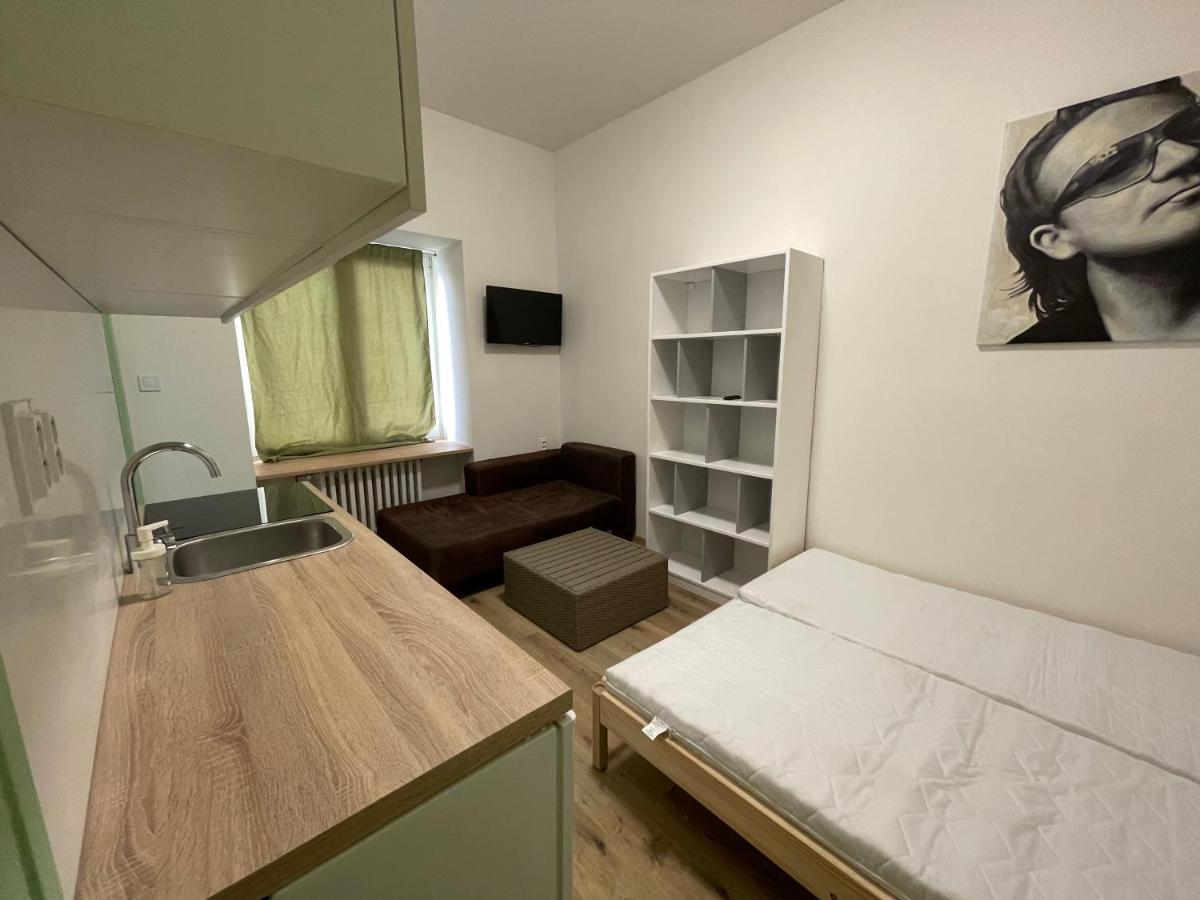 Red&Black Apartment City Centr, Na Hradbach 118 Ostrava Exterior photo